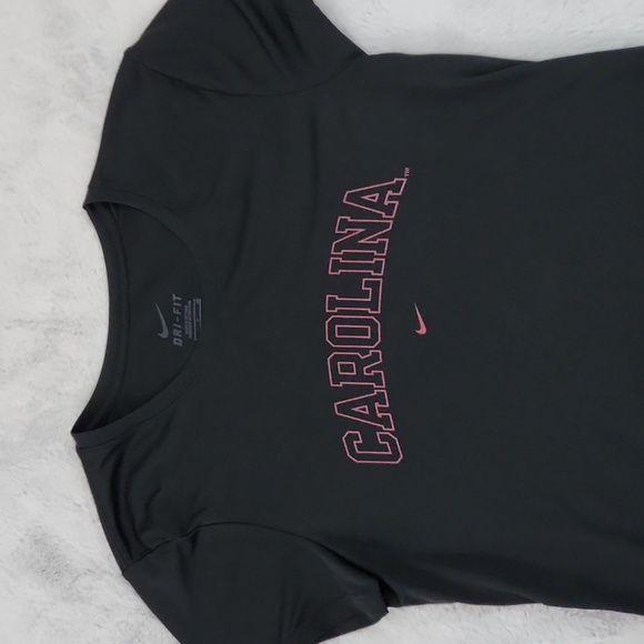 Carolina Nike dryfit top sizr Small - Picture 3 of 5